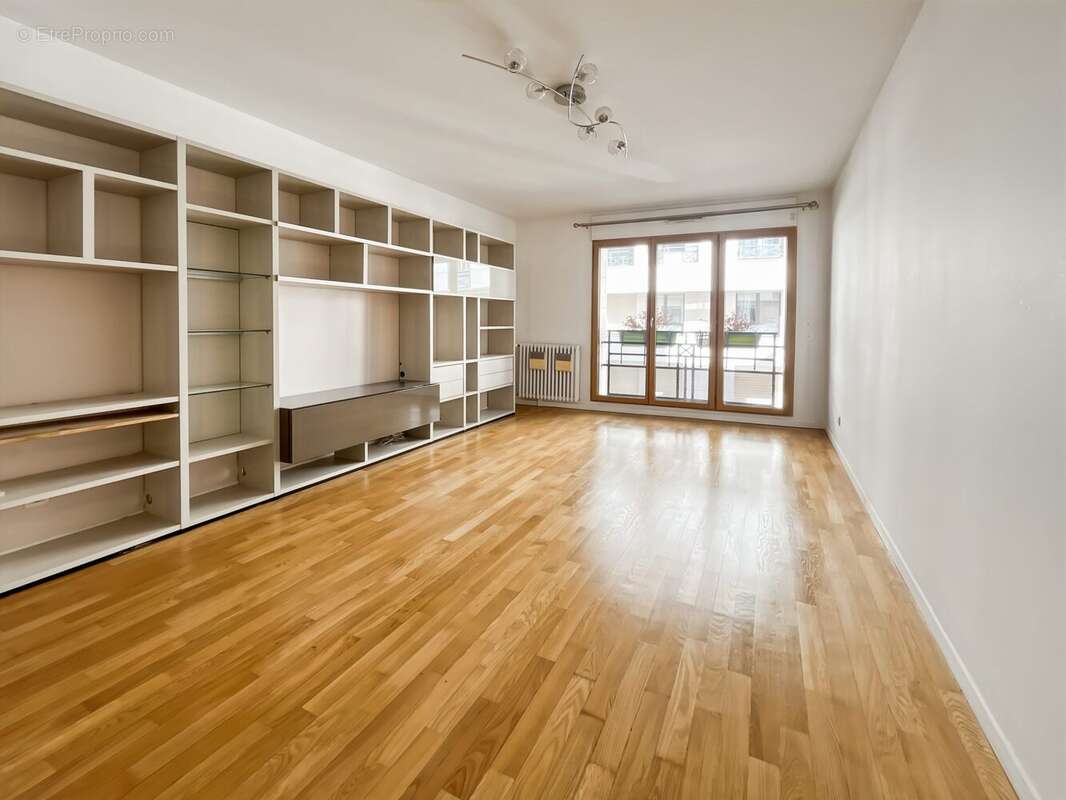 Appartement à LEVALLOIS-PERRET