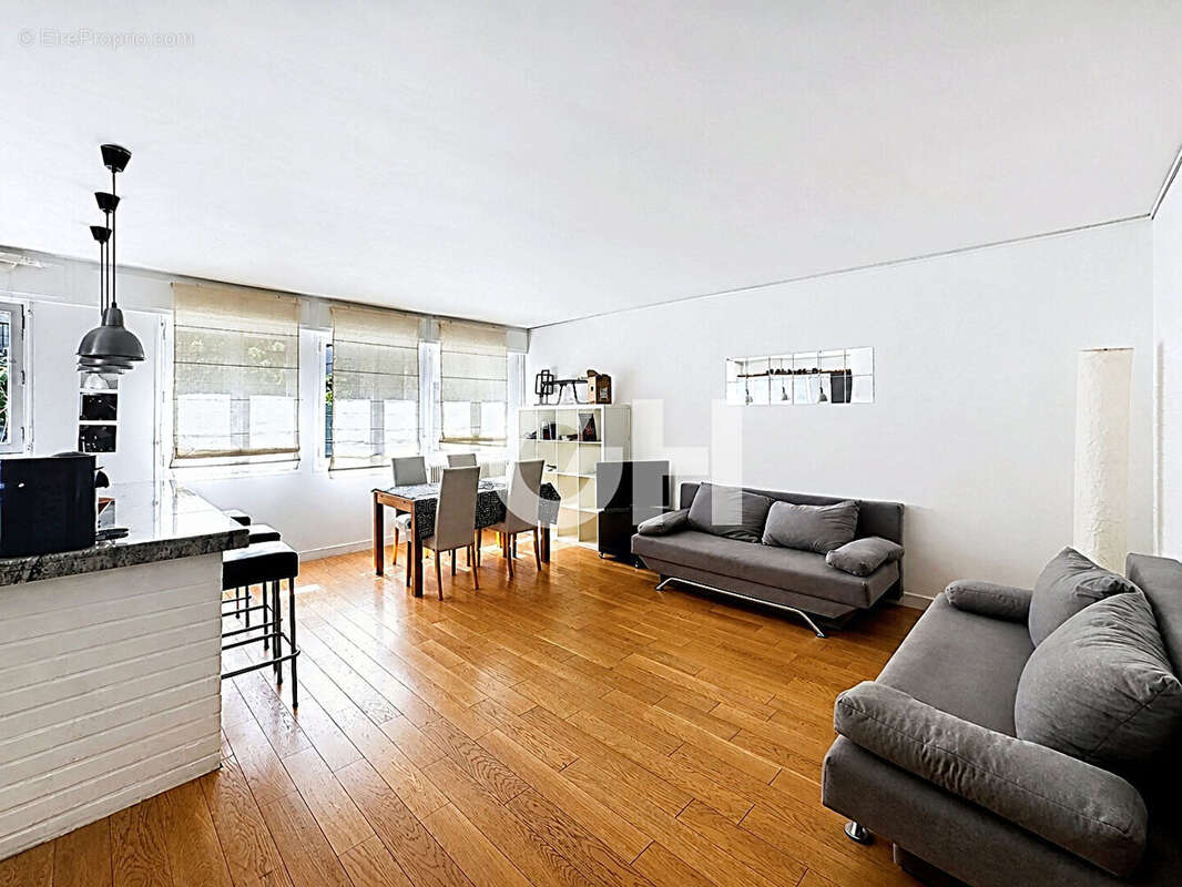Appartement à PARIS-20E
