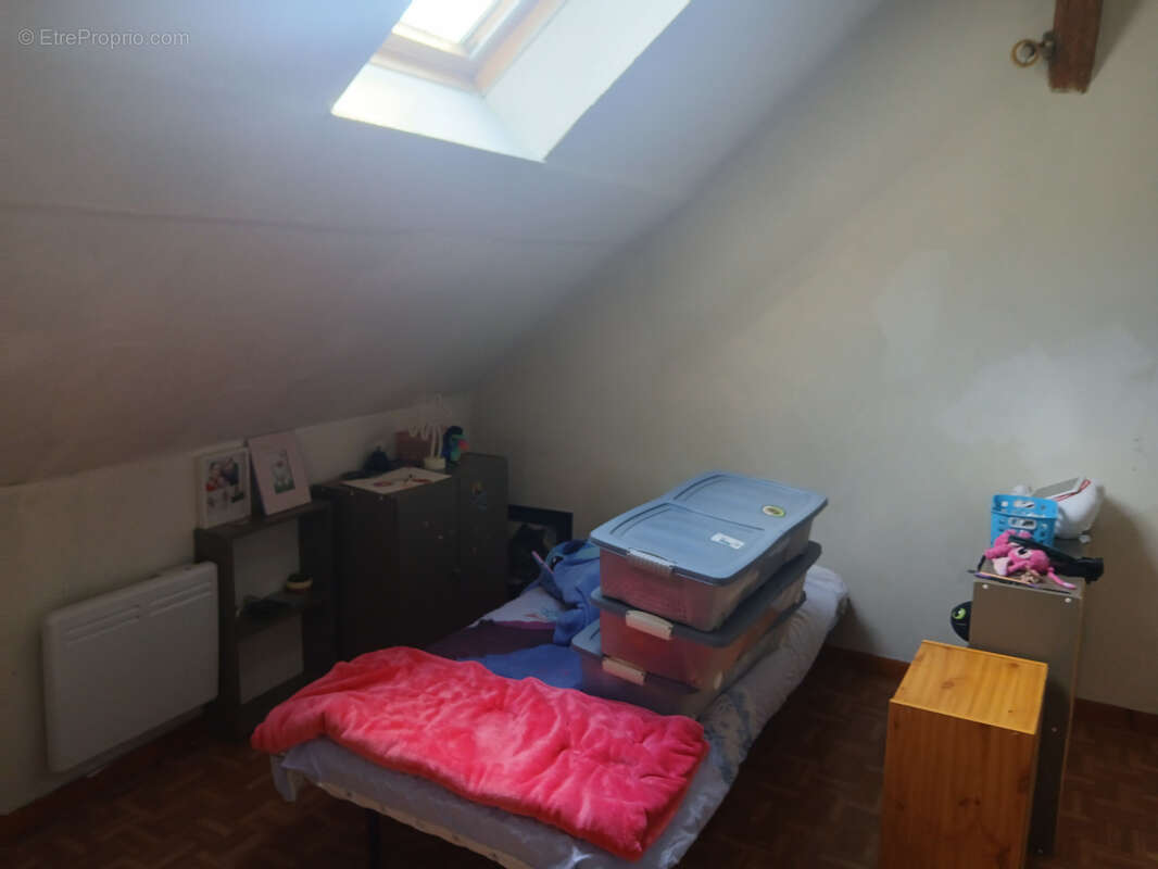 Appartement à JOUY-LE-CHATEL