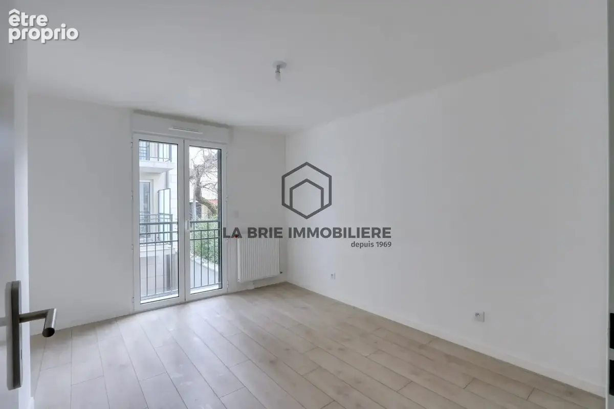 Appartement 4 pièces 76 m² à vendre à Villiers-Sur-Marne (94350) - photo 6