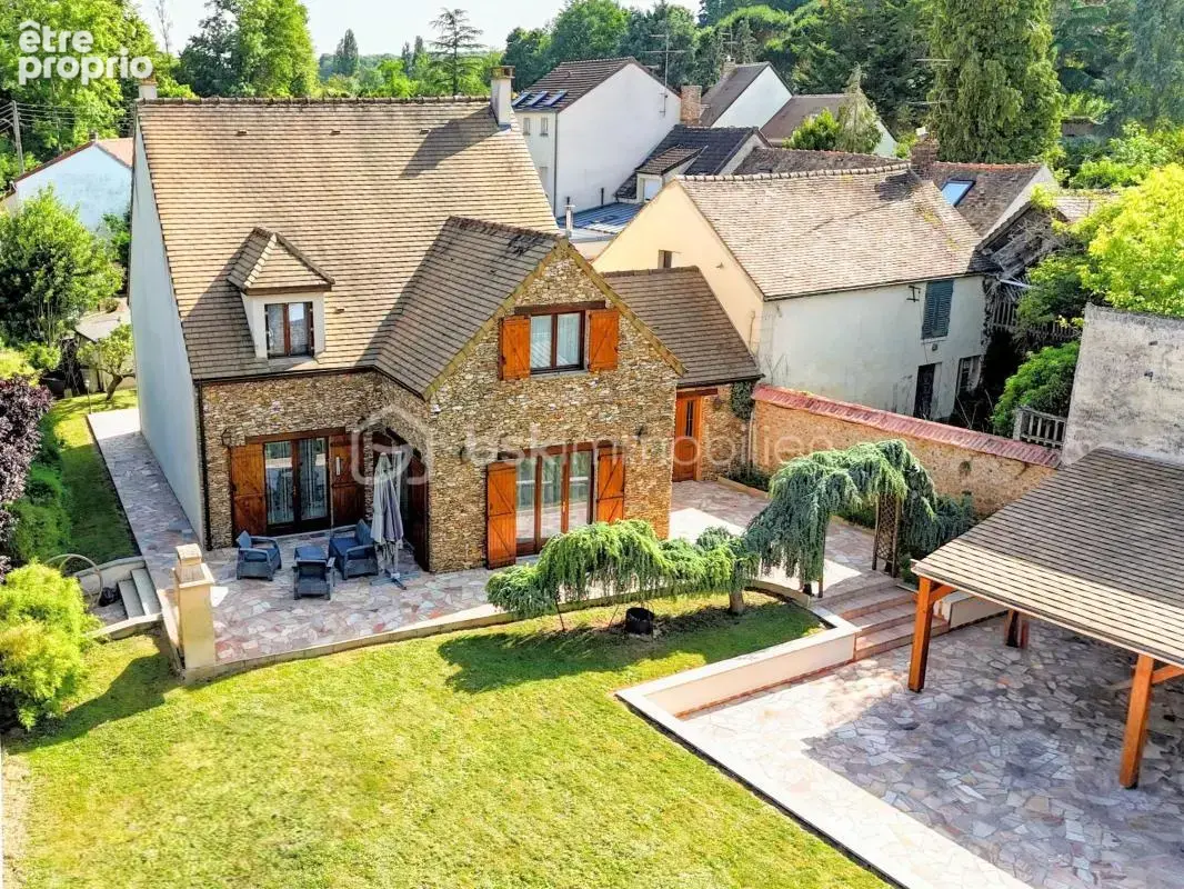 Belle maison 4 ch jardin clos, 2 terrasses au calme ! - photo 2