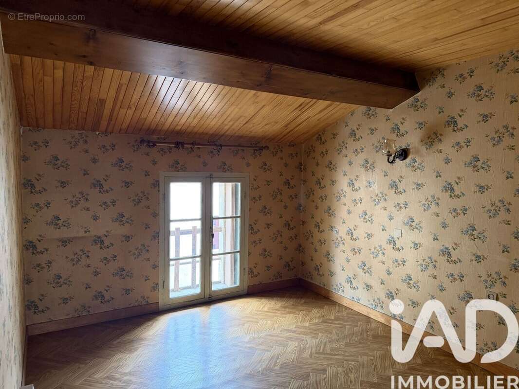 Photo 8 - Maison à TROUILLAS
