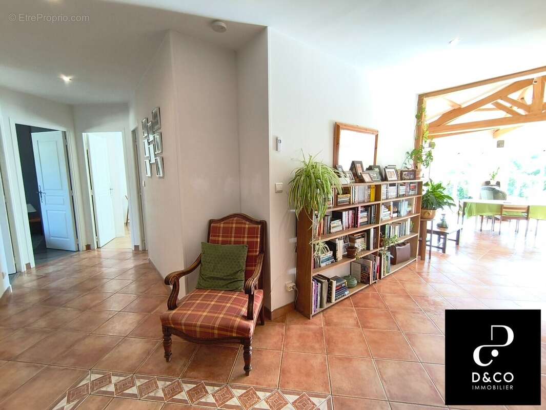 Maison à PONT-DE-VAUX