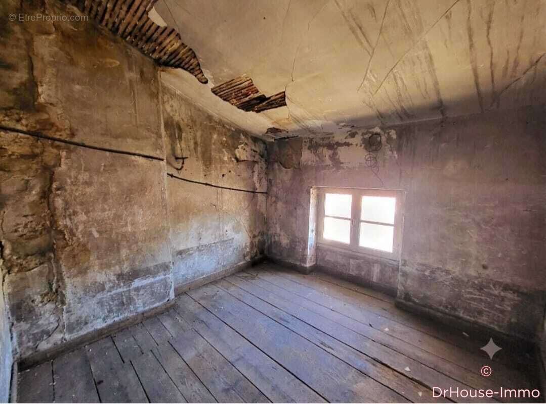 Appartement 118 m² à Le Puy-En-Velay  - photo 18