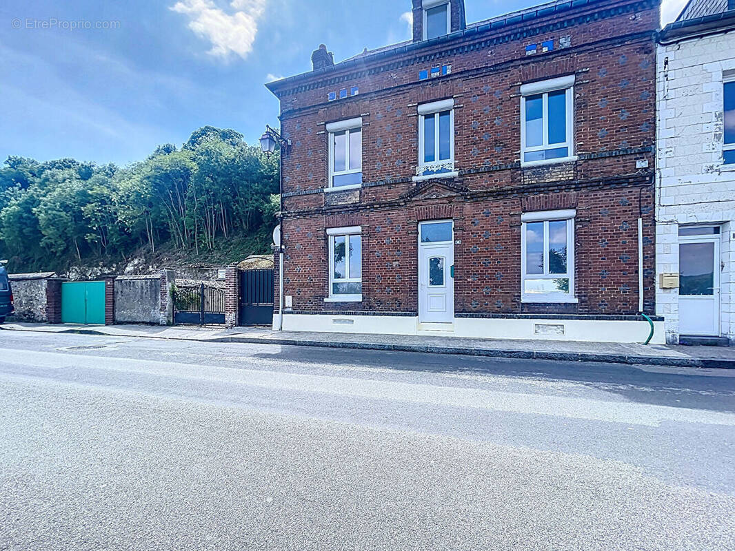 Maison à QUILLEBEUF-SUR-SEINE