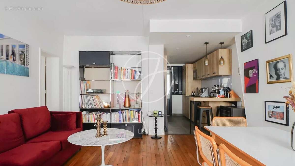 Appartement à PARIS-17E
