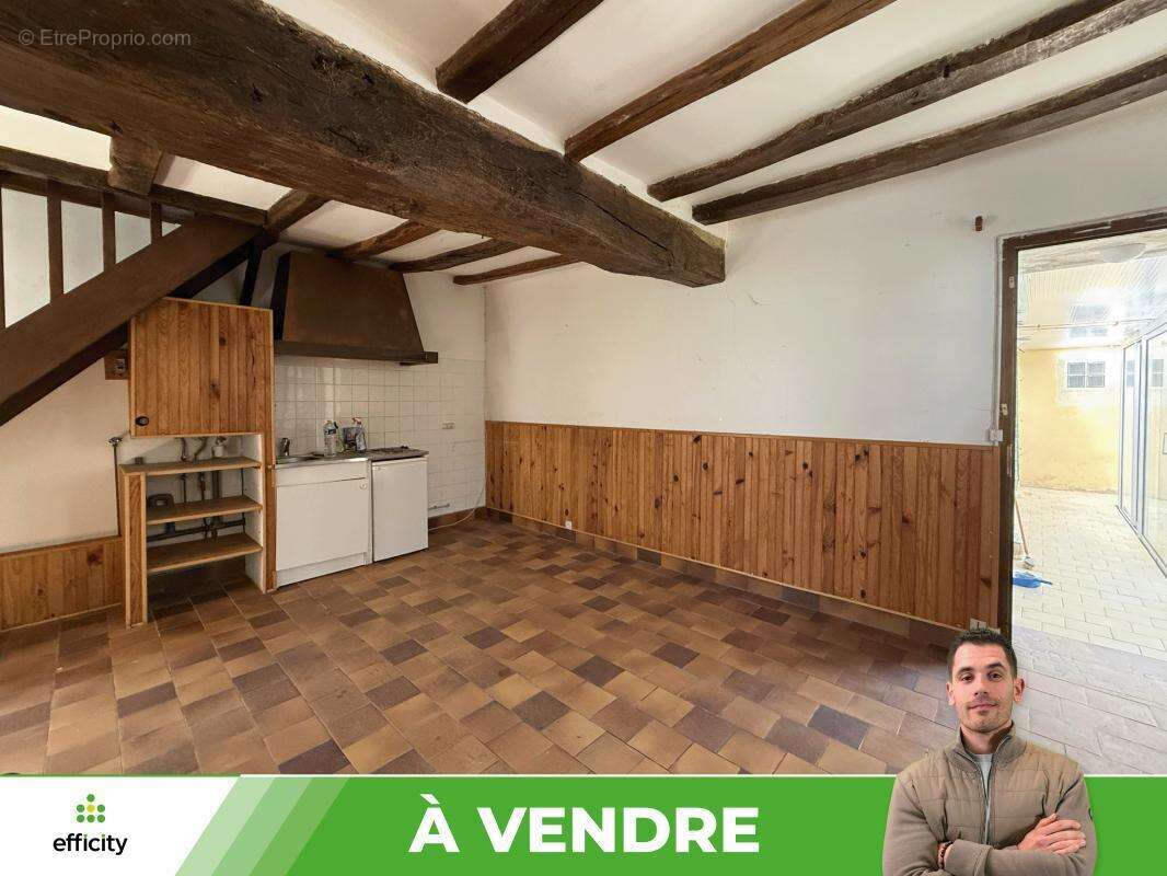 Maison à TOURNON-SAINT-MARTIN