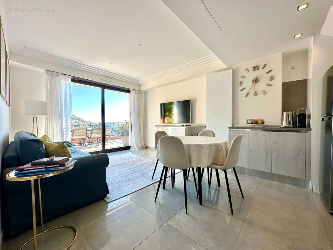 Appartement à ROQUEBRUNE-CAP-MARTIN
