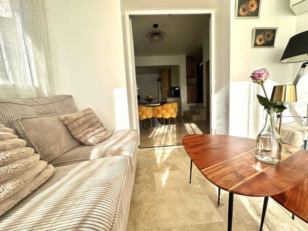 Maison 59 m² à Grasse  - photo 8