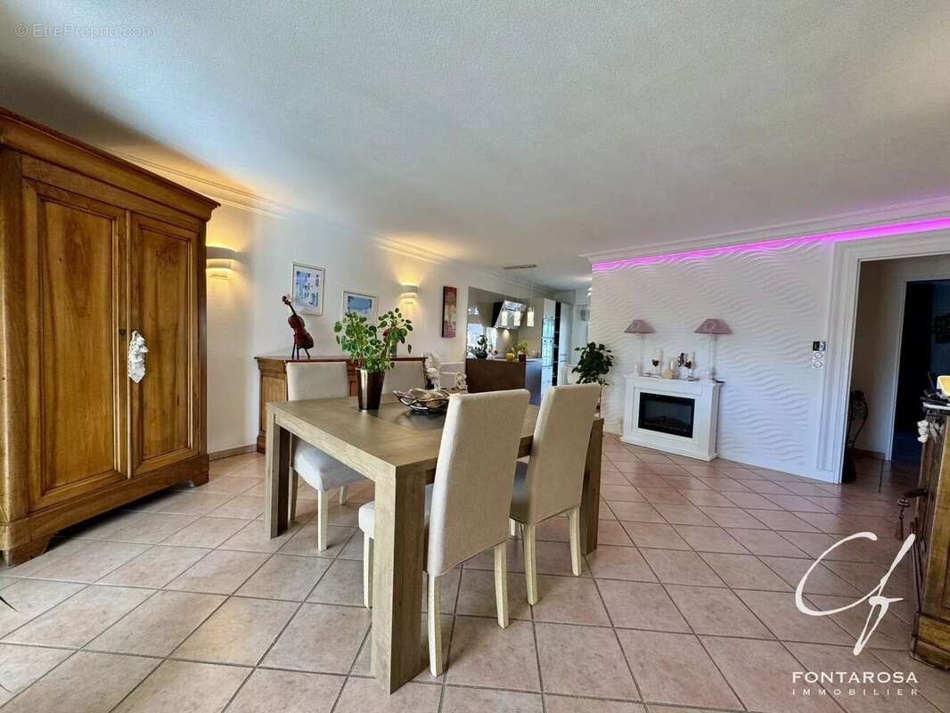 Appartement à SAINT-RAPHAEL