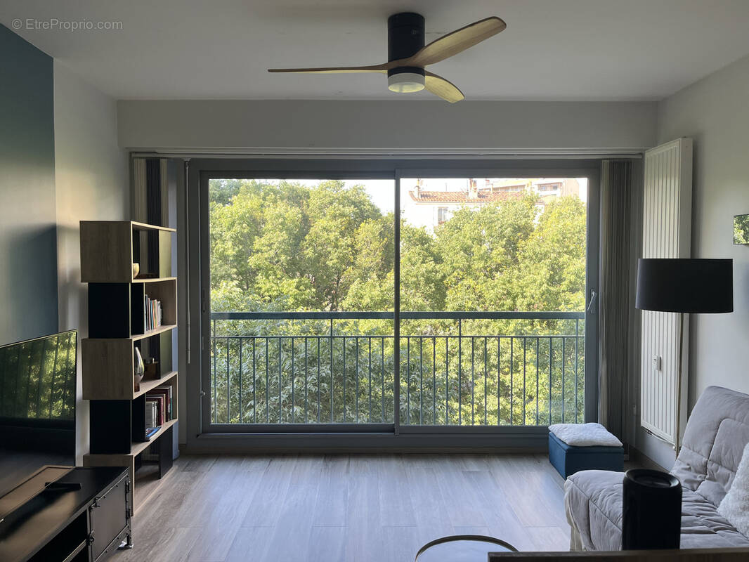 Appartement à MARSEILLE-6E