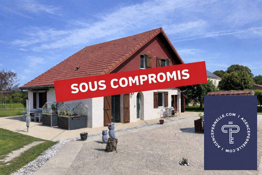 Maison à PLAIMBOIS-DU-MIROIR