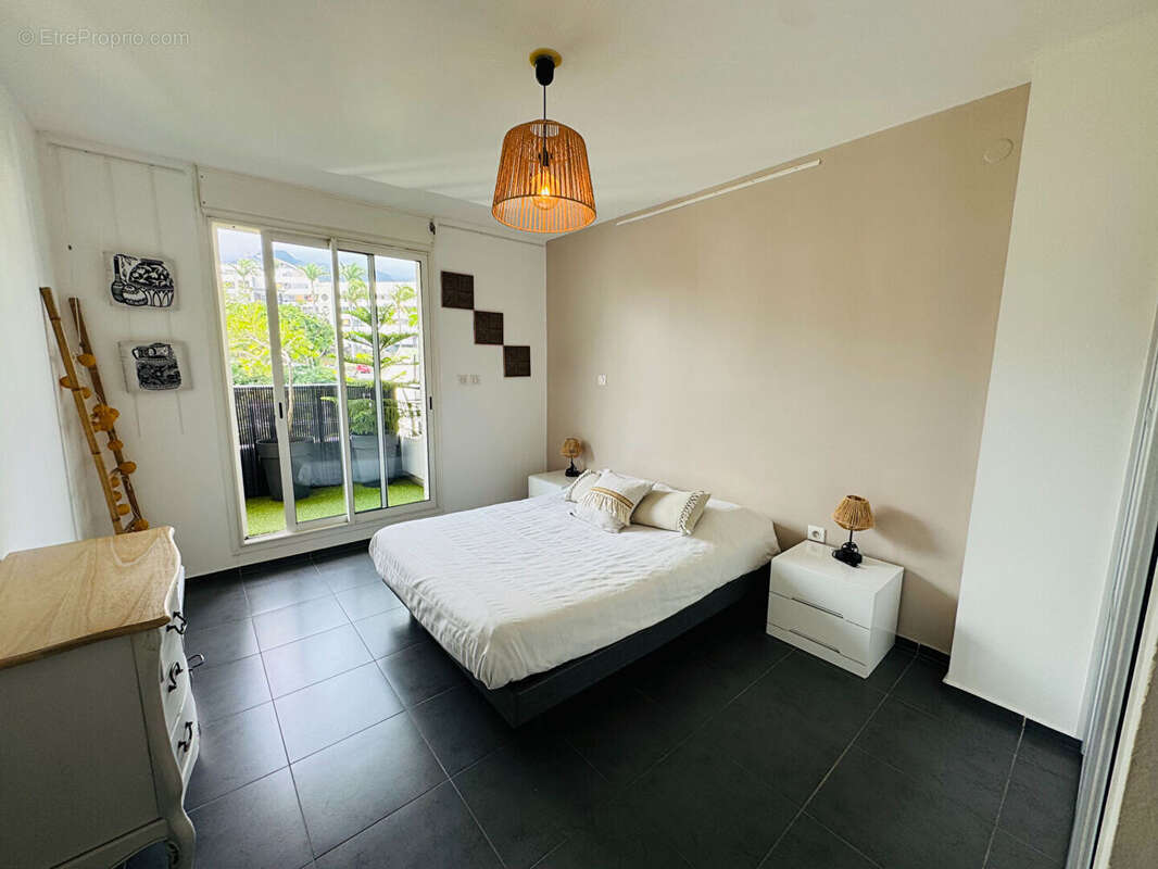 Appartement à SAINT-DENIS