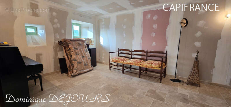 Maison à SAINT-MAURICE-EN-CHALENCON