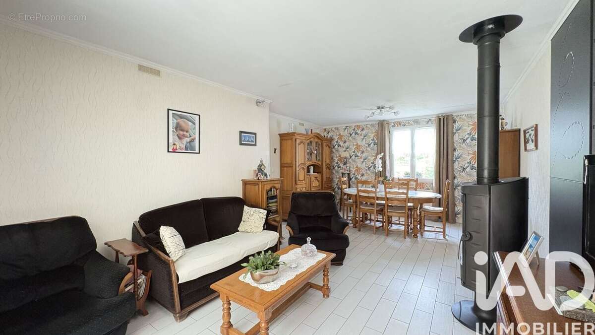 Photo 4 - Maison à GRUCHET-LE-VALASSE
