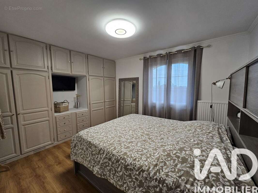 Maison 133 m² à Frieres-Faillouel  - photo 9