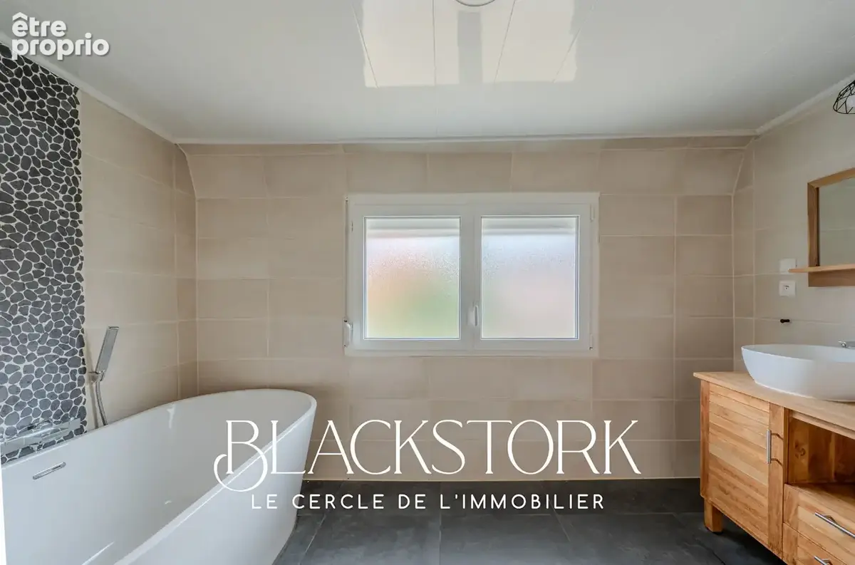 Maison rénovée, garage 50 m² avec local indépendant - Mutzenhouse - photo 13