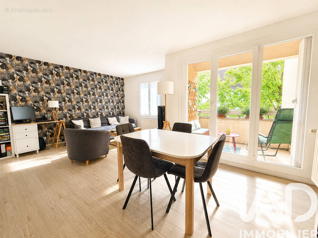 Photo 1 - Appartement à TORCY