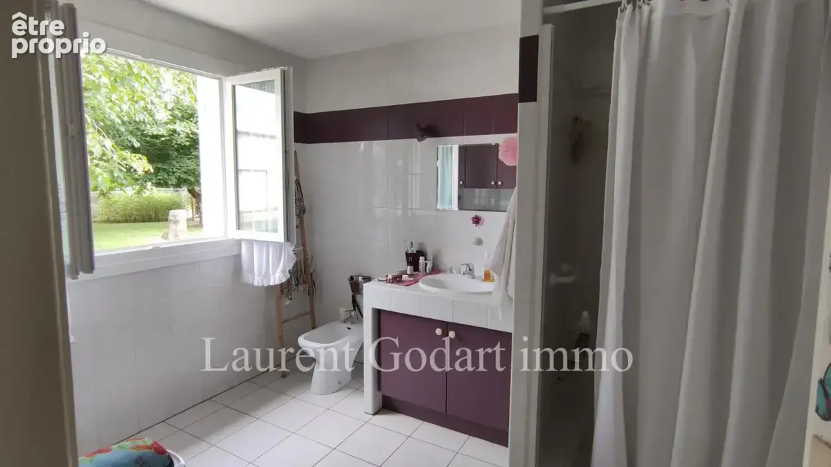 Maison de 155 m² et dépendance de 63m² - photo 8