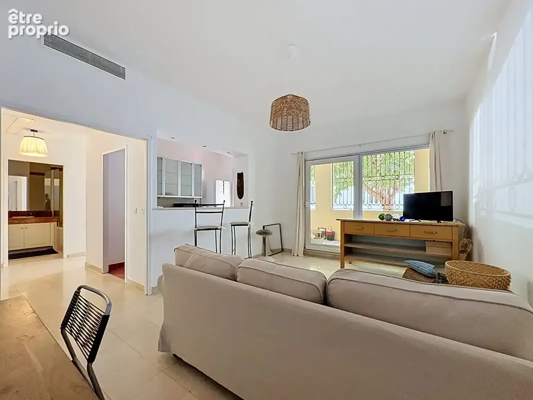 Appartement à MARSEILLE-7E