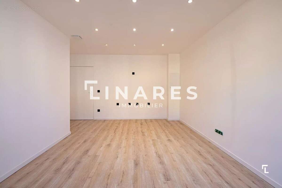 Appartement à MARSEILLE-5E