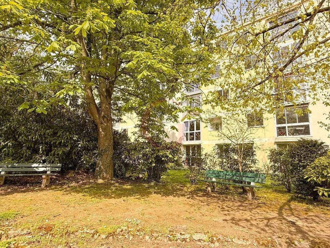 Appartement à BOURG-LA-REINE