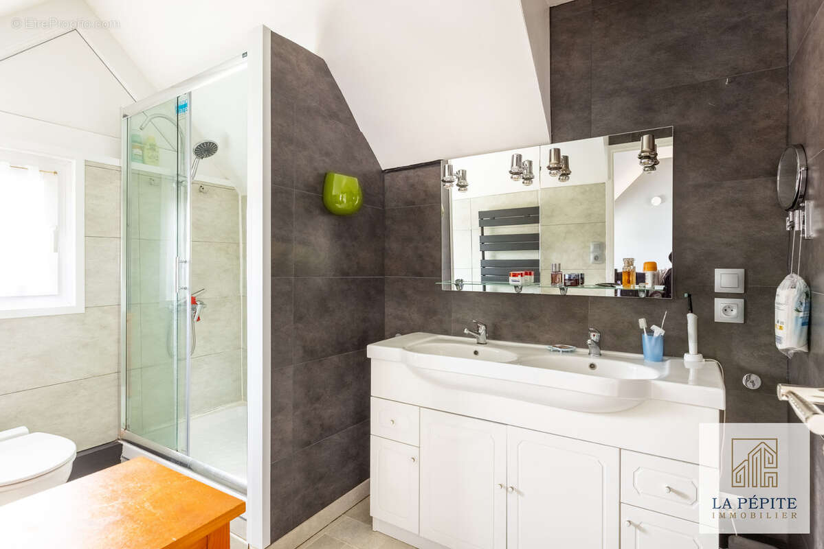 Maison à AULNOY-LEZ-VALENCIENNES