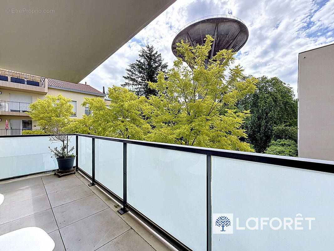 Appartement à CHAMPAGNE-AU-MONT-D'OR