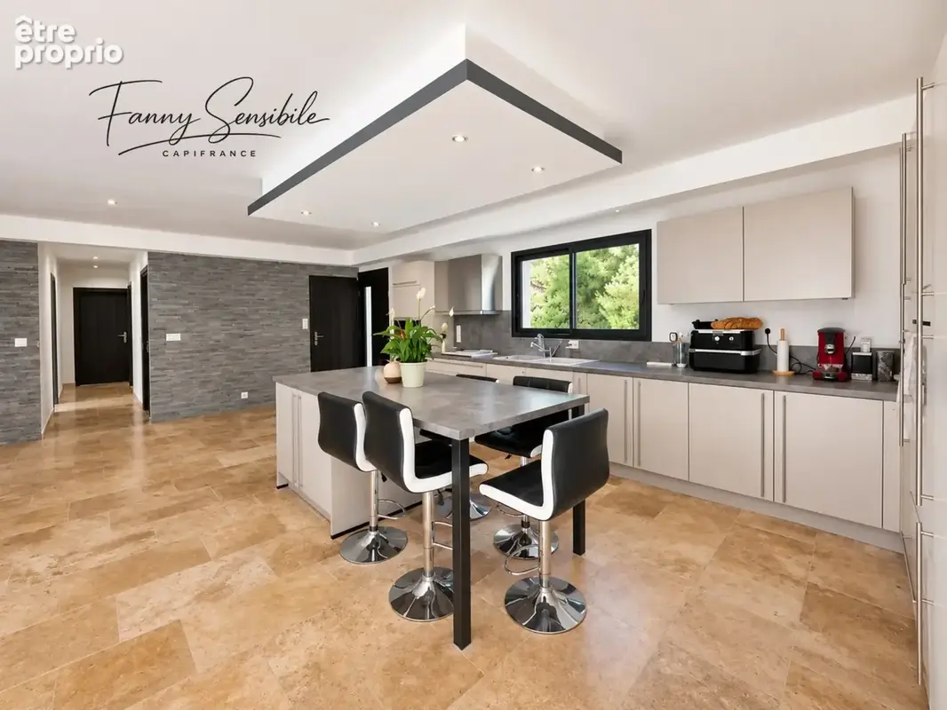 Maison contemporaine 140 m² – 4 chambres – piscine – terrain 2 000 m² – grand garage - photo 6