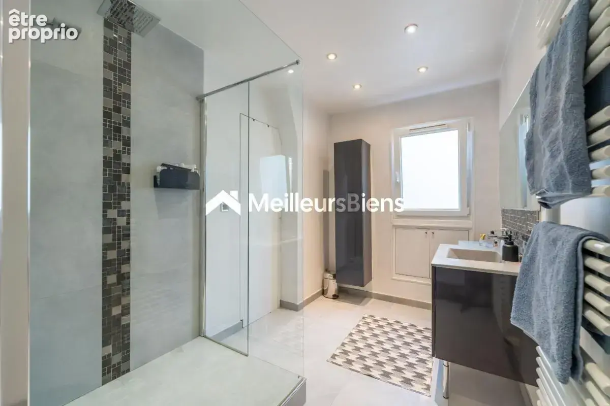 Appartement familial de standing dans un batiment post hausmannien - photo 18