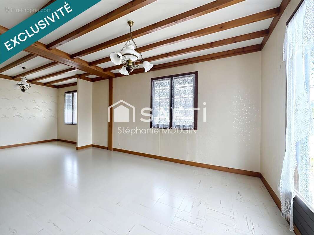 Photo 2 - Maison à LES ECORCES