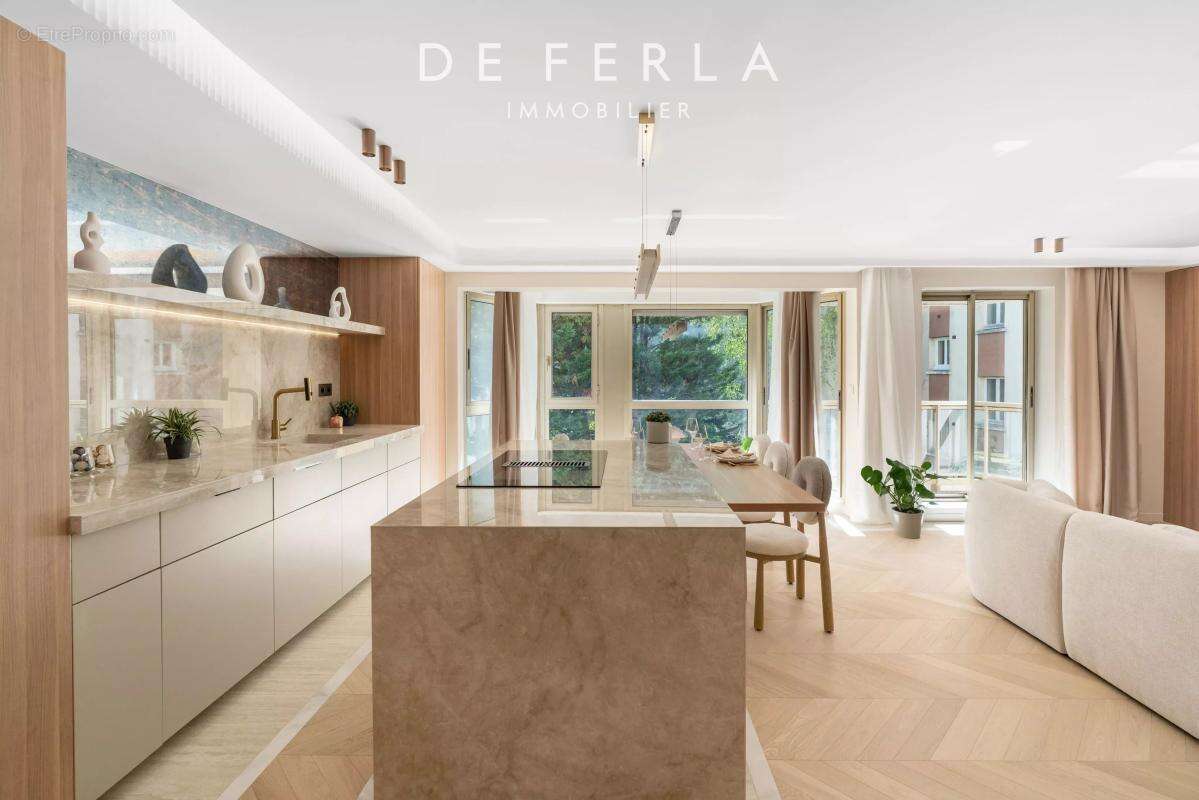 Appartement à PARIS-15E