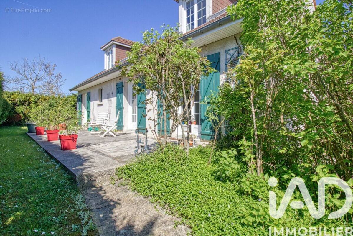 Photo 1 - Maison à LAGNY-SUR-MARNE