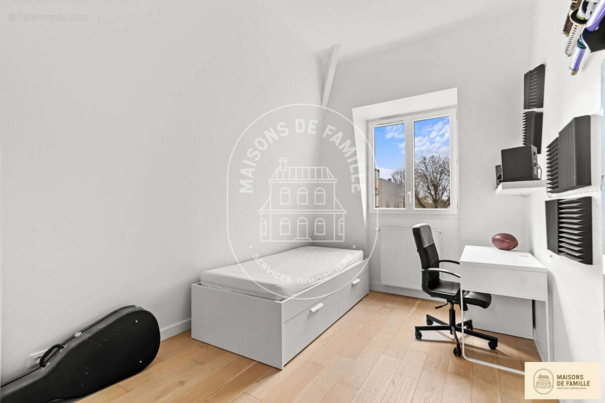 Maison à LE VESINET