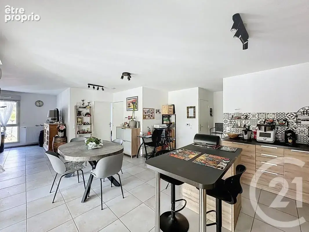 Appartement 66 m² à Serezin-Du-Rhone  - photo 4