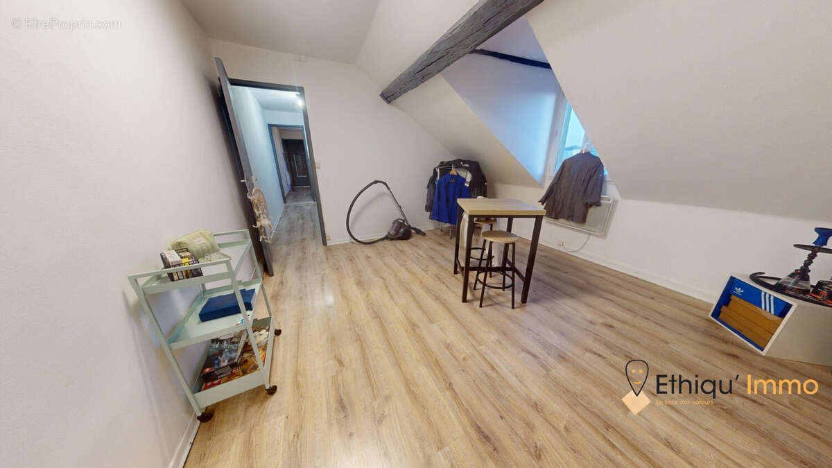 Appartement 73 m² à Sainte-Savine  - photo 4