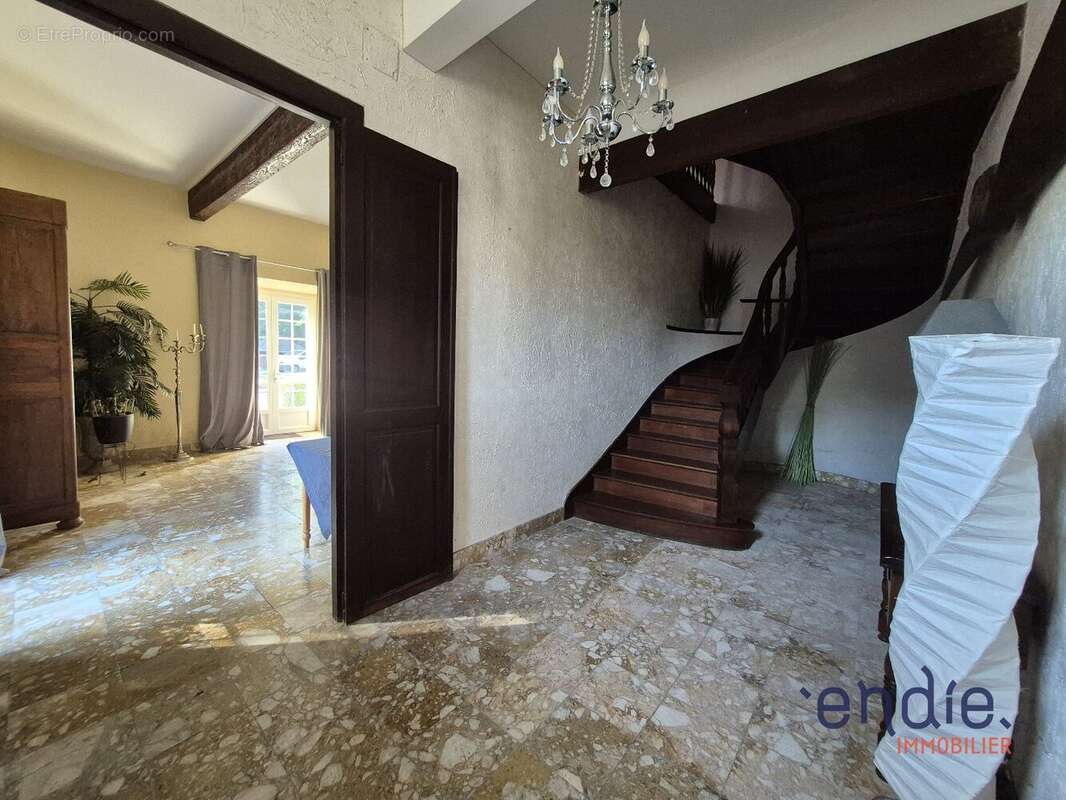 Splendide domaine de caractère à fort potentiel touristique (Gîte/chambres d'hôtes) - photo 3