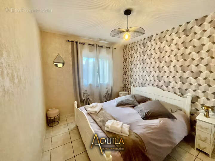 Maison à MONTADY