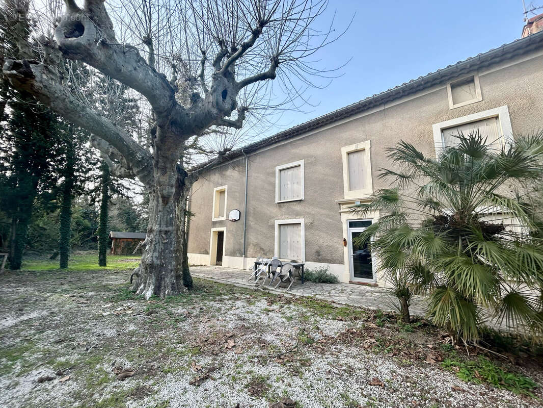 Maison à PERNES-LES-FONTAINES