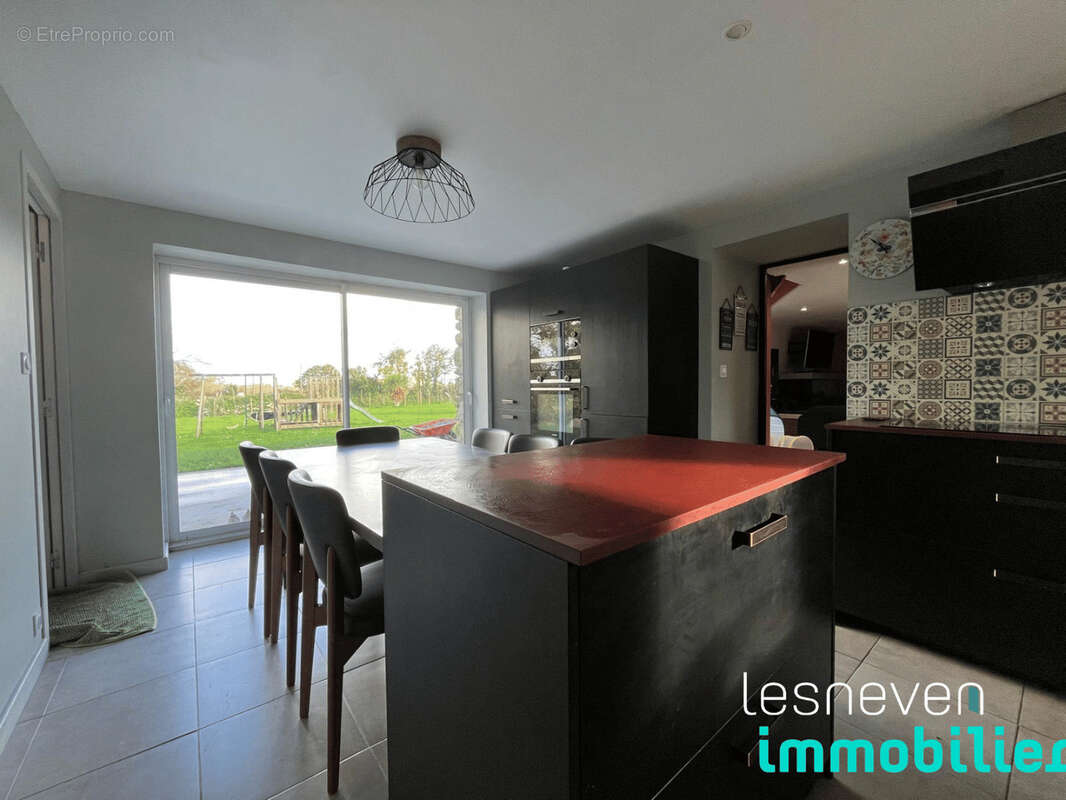 Maison à BRIGNOGAN-PLAGE