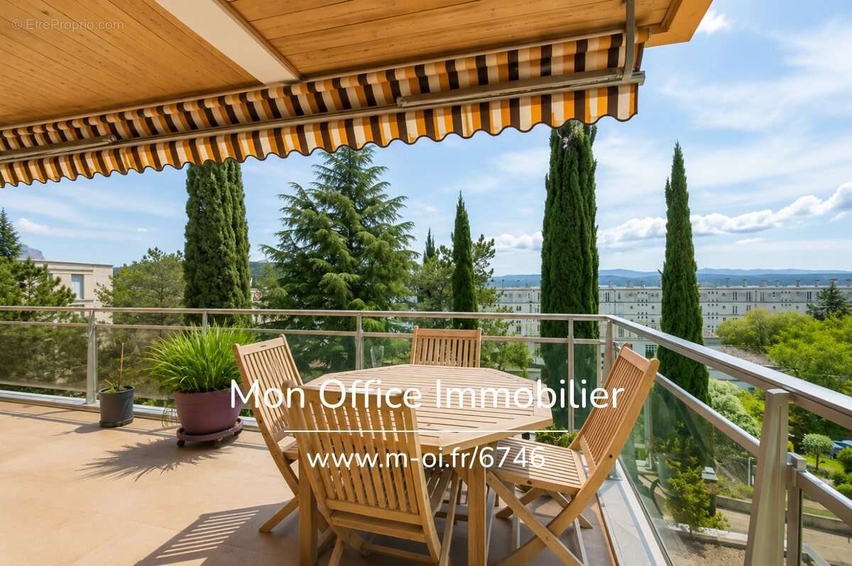 Appartement à AIX-EN-PROVENCE