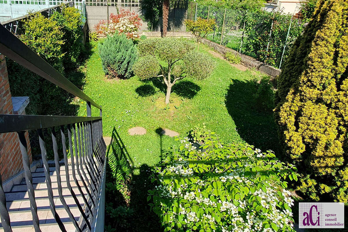 Maison à L&#039;HAY-LES-ROSES