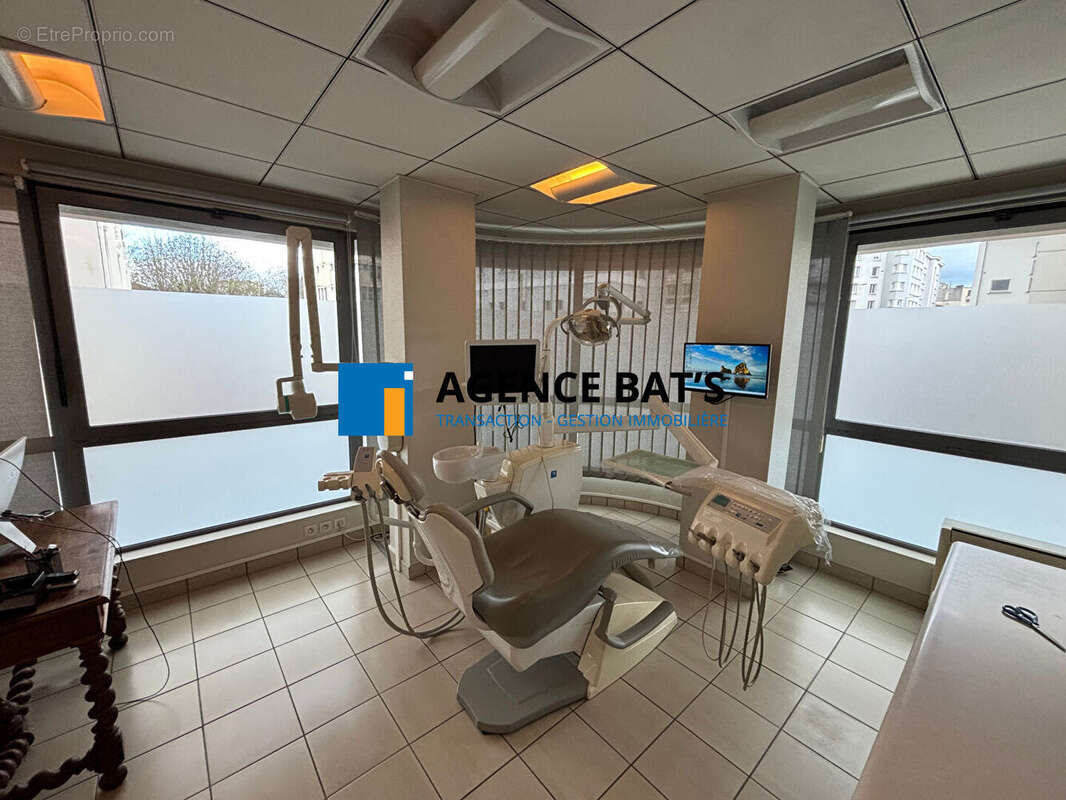 Photo 6 - Commerce à SAINT-ETIENNE