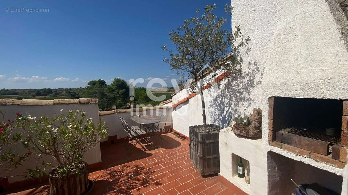 Appartement à NEZIGNAN-L'EVEQUE