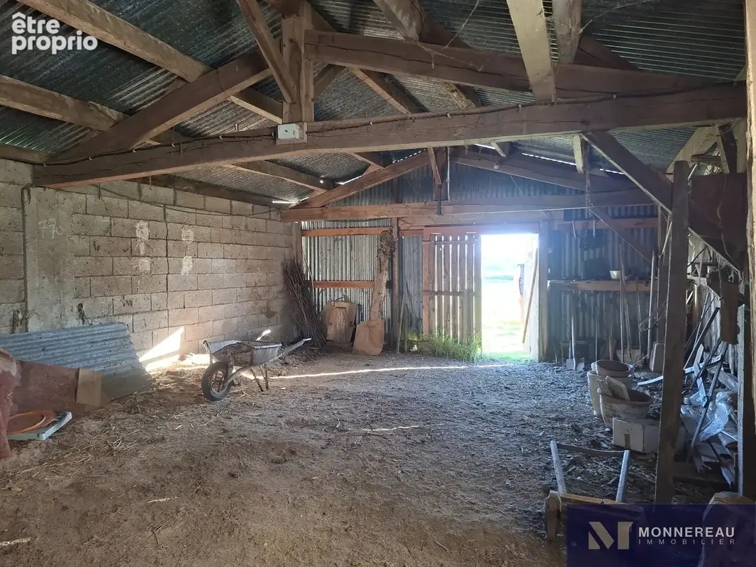 Maison de plain pied avec dependances - photo 11
