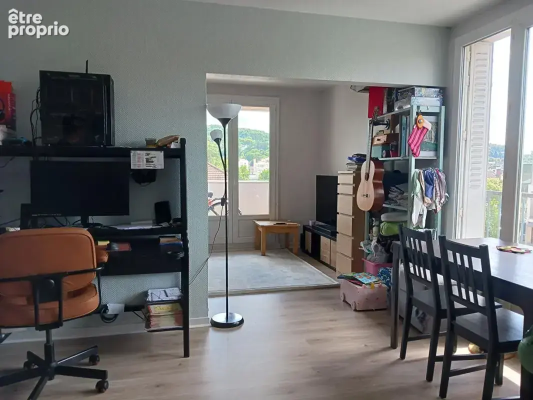 Appartement Lons Le Saunier 4 pièce(s) 68.90 m2 - photo 2