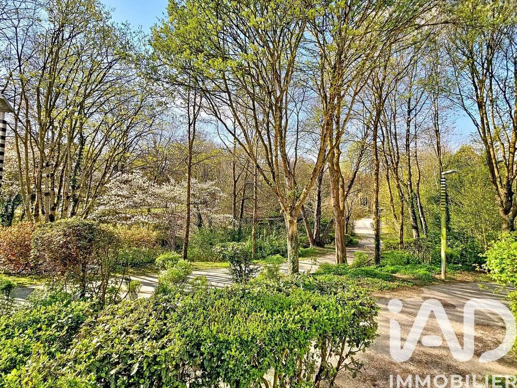 Photo 6 - Appartement à BUSSY-SAINT-GEORGES