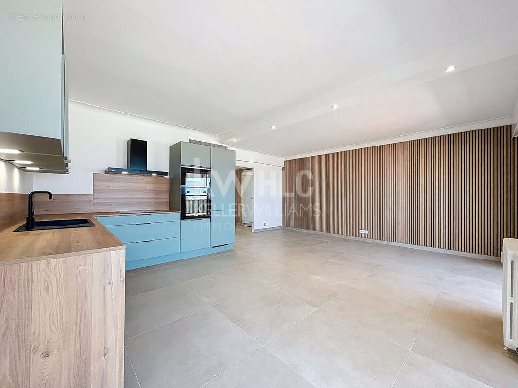 Appartement 69 m² à Antibes  - photo 4