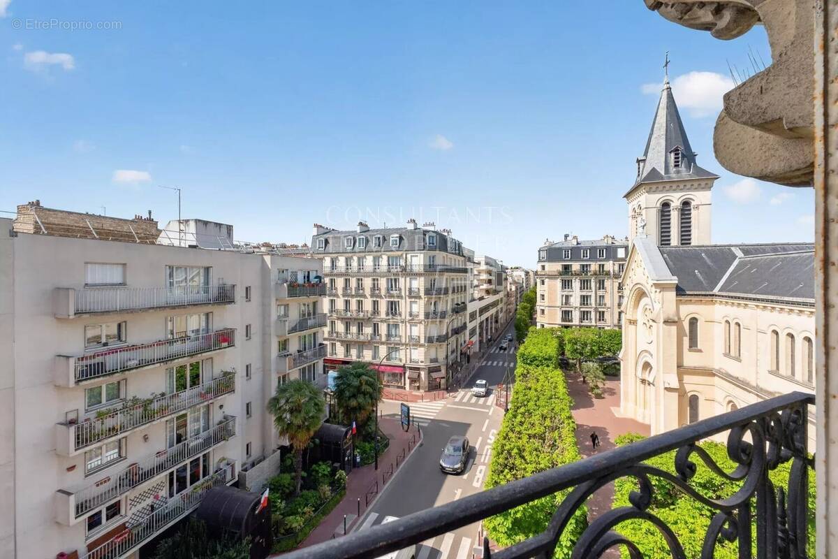 Appartement à LEVALLOIS-PERRET