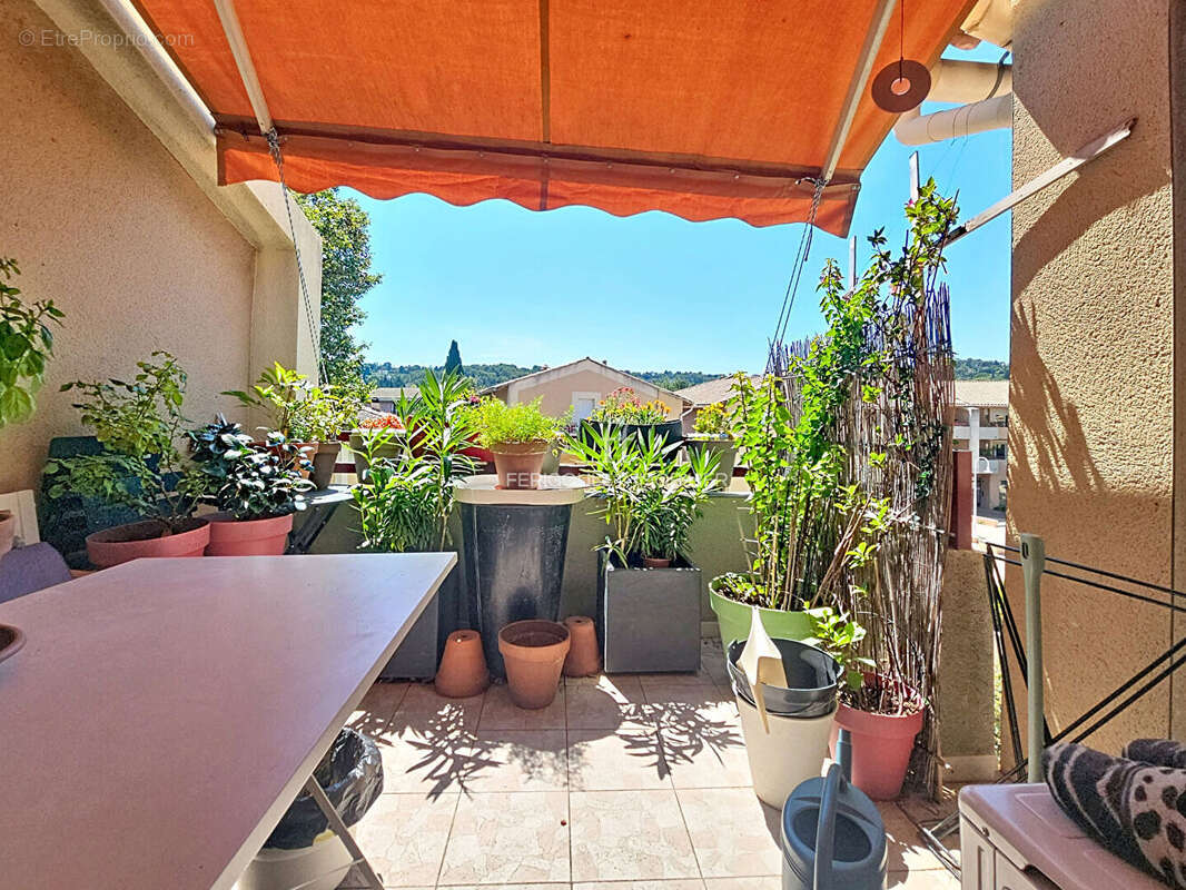 Villeneuve les Avignon centre. Appartement 4 pièces avec balcon et cave - photo 10
